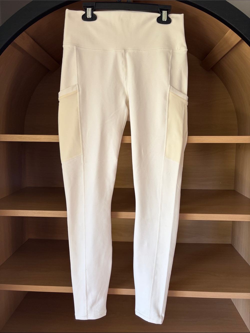 NWT• Fabletics•On-The-Go PowerHold® High-Waisted Legging | Egret| Medium